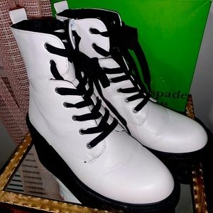 Combat boots sz 8